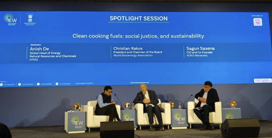 Figure 2 Dr. Christian Rakos at a clean cooking session with moderator Anish De Global Head - Energy & Natural Resources, KPMG and Sagun Saxena, co founder at KOKO Networks